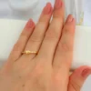 Anillo Ajustable en Rodio Dorado con Delicado Corazón Central