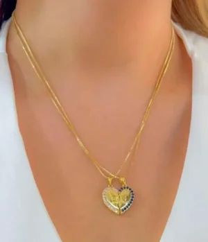 Collar Corazón en Rodio Dorado con Mariposa y Cristales Brillantes