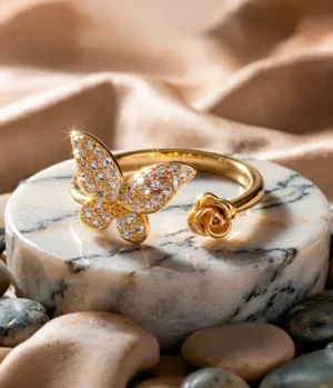 Anillo de Mariposa Ajustable en Rodio
